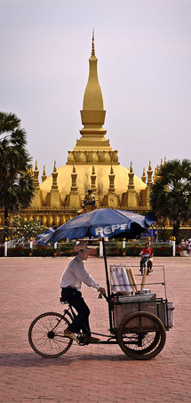 That Luang stupa, Laos