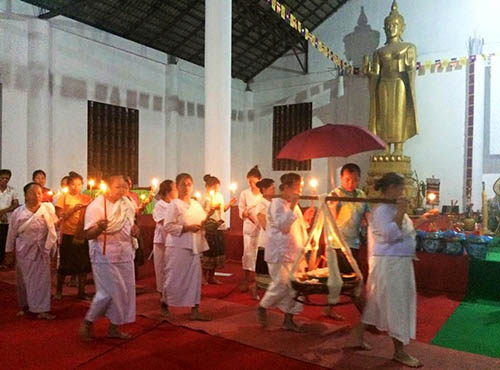 Khao phan kon procession